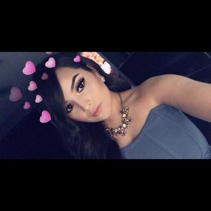 Meet your Posher, Noemi